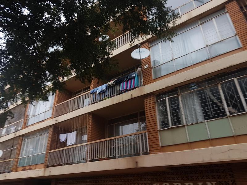 1 Bedroom Property for Sale in Yeoville Gauteng