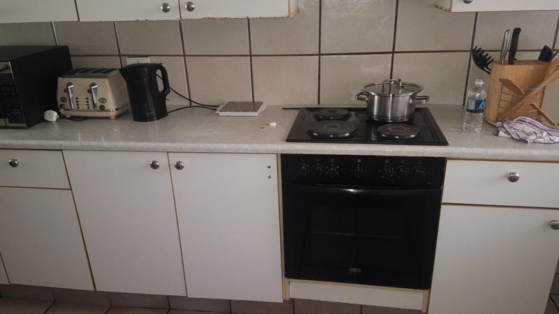 To Let 2 Bedroom Property for Rent in Malvern East Gauteng