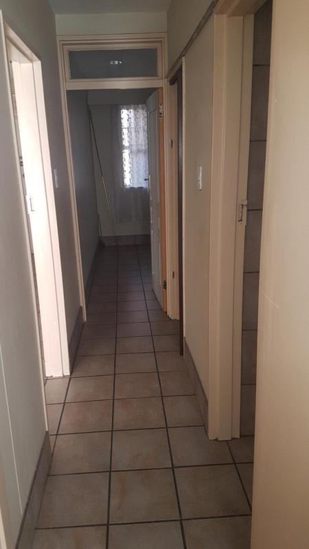 To Let 2 Bedroom Property for Rent in Malvern East Gauteng