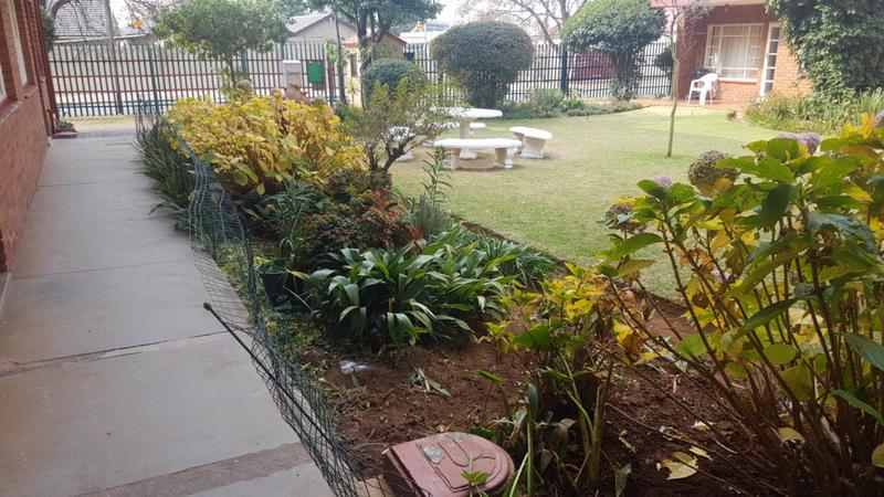 To Let 2 Bedroom Property for Rent in Malvern East Gauteng