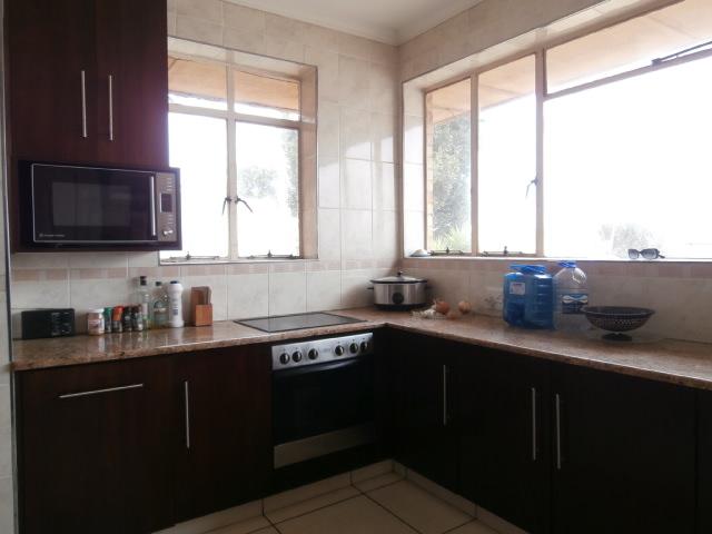 3 Bedroom Property for Sale in Linmeyer Gauteng