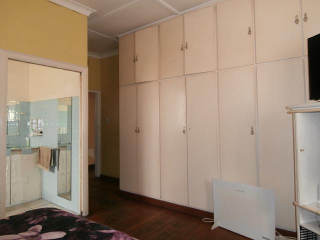 3 Bedroom Property for Sale in Linmeyer Gauteng