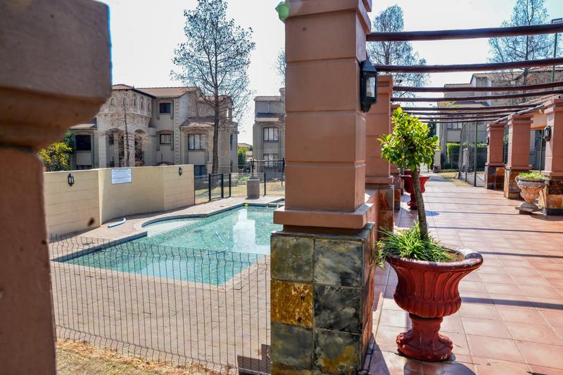 3 Bedroom Property for Sale in Douglasdale Gauteng