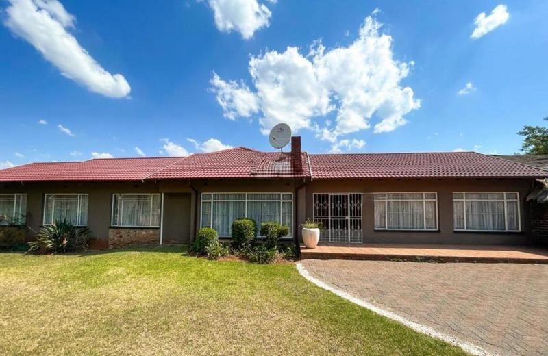 4 Bedroom Property for Sale in Elspark Gauteng