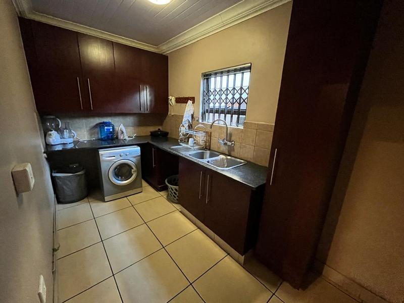 To Let 4 Bedroom Property for Rent in Vanderbijlpark SW 5 Gauteng