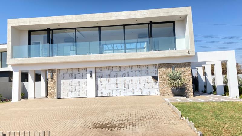 5 Bedroom Property for Sale in Midstream Heights Gauteng