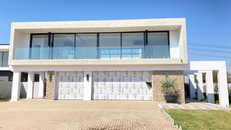 5 Bedroom Property for Sale in Midstream Heights Gauteng