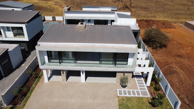 5 Bedroom Property for Sale in Midstream Heights Gauteng