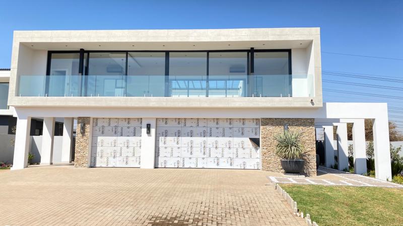 5 Bedroom Property for Sale in Midstream Heights Gauteng