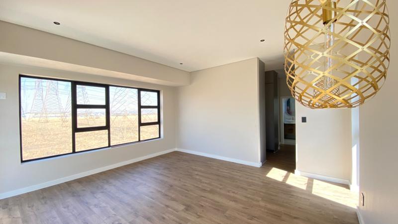 5 Bedroom Property for Sale in Midstream Heights Gauteng