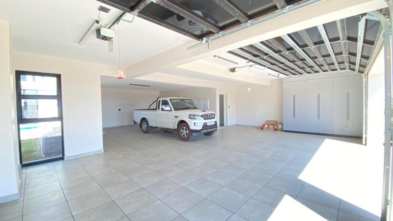 5 Bedroom Property for Sale in Midstream Heights Gauteng