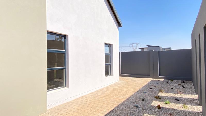 4 Bedroom Property for Sale in Midstream Heights Gauteng