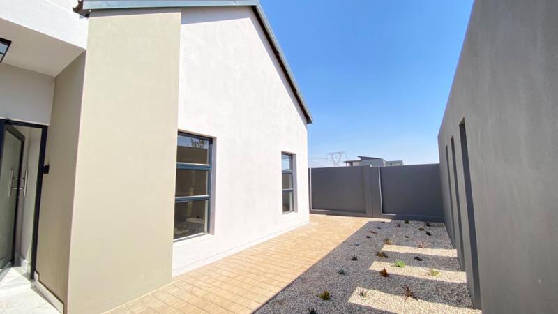 4 Bedroom Property for Sale in Midstream Heights Gauteng