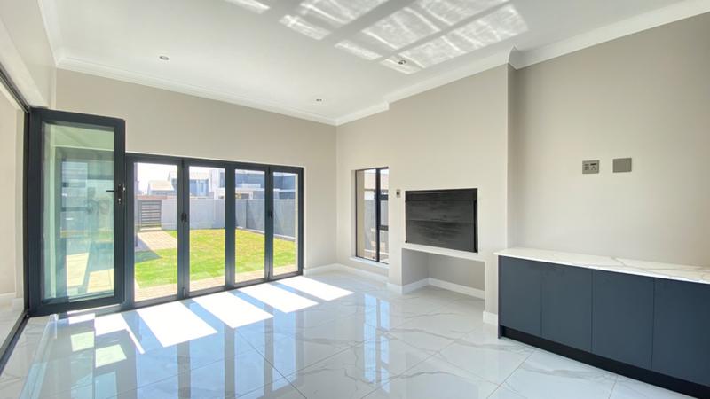 4 Bedroom Property for Sale in Midstream Heights Gauteng