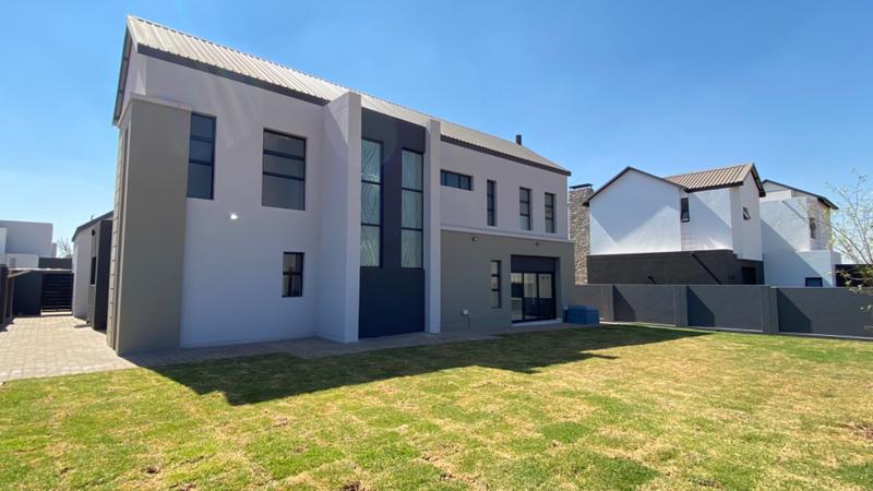 4 Bedroom Property for Sale in Midstream Heights Gauteng