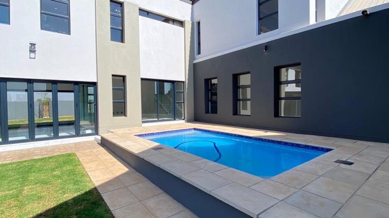 4 Bedroom Property for Sale in Midstream Heights Gauteng