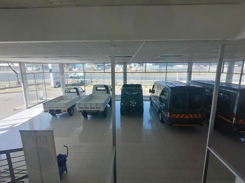 To Let commercial Property for Rent in Randjespark Gauteng