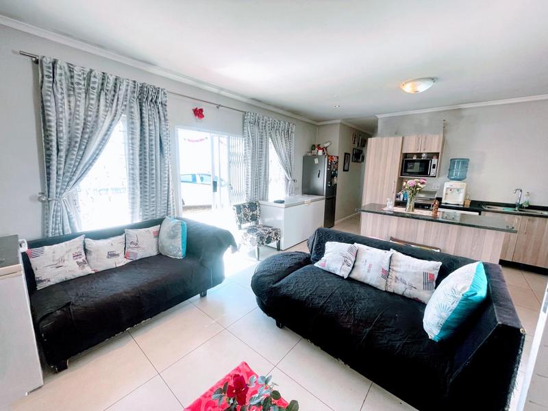 2 Bedroom Property for Sale in Blue Hills Gauteng