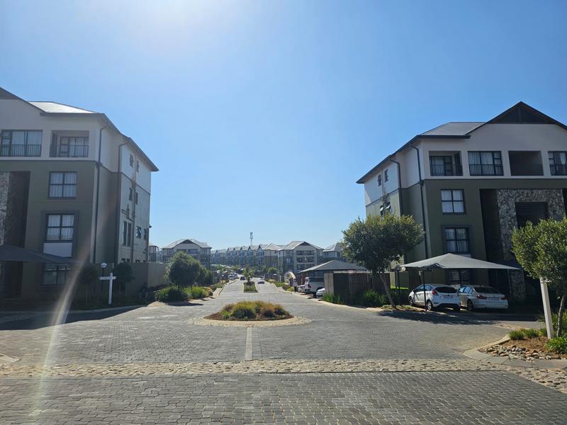 To Let 3 Bedroom Property for Rent in Waterfall Gauteng