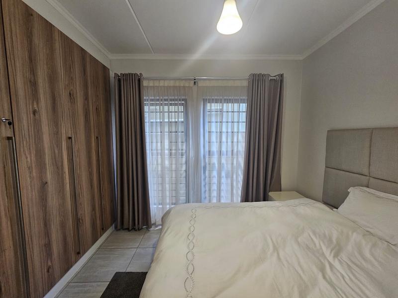 To Let 3 Bedroom Property for Rent in Waterfall Gauteng