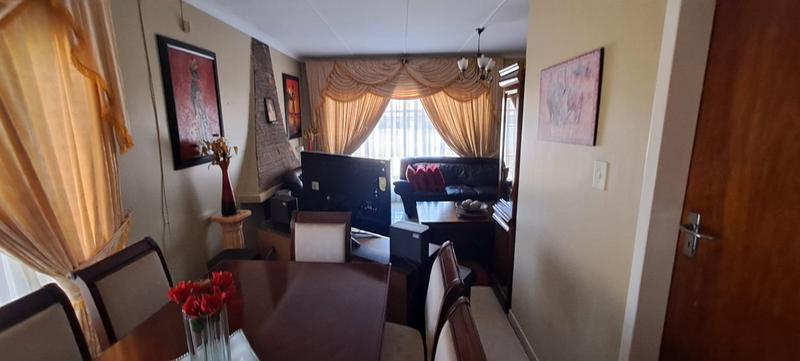 4 Bedroom Property for Sale in Elspark Gauteng