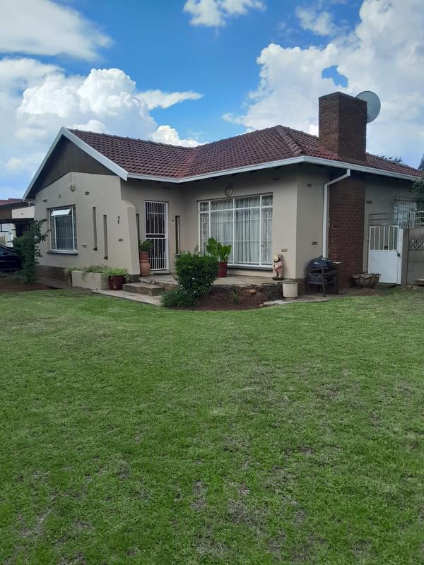 4 Bedroom Property for Sale in Elspark Gauteng