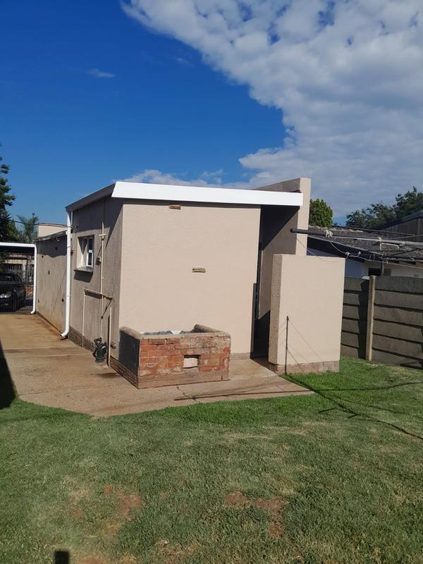 4 Bedroom Property for Sale in Elspark Gauteng