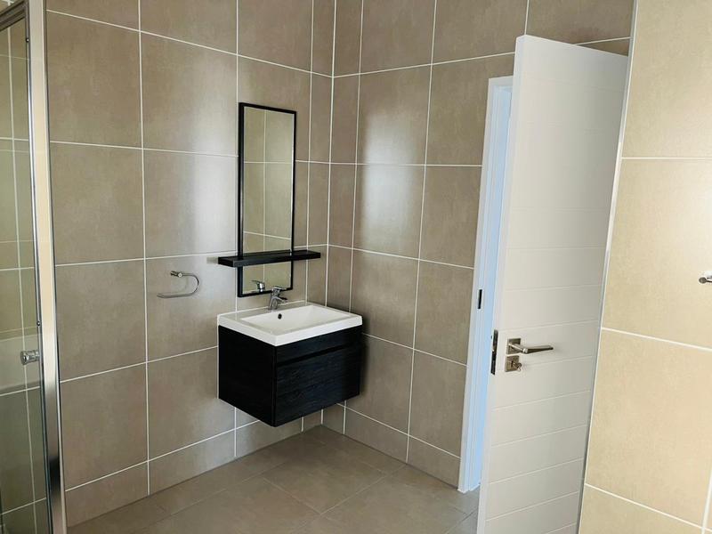 To Let 2 Bedroom Property for Rent in Modderfontein Gauteng