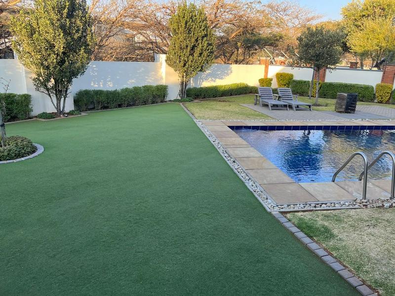 To Let 2 Bedroom Property for Rent in Modderfontein Gauteng