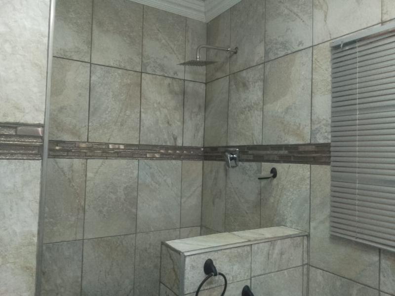 To Let 4 Bedroom Property for Rent in Vanderbijlpark Sw 2 Gauteng