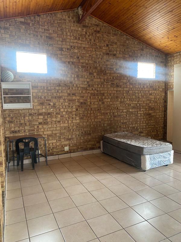 Commercial Property for Sale in Bedworth Park Gauteng