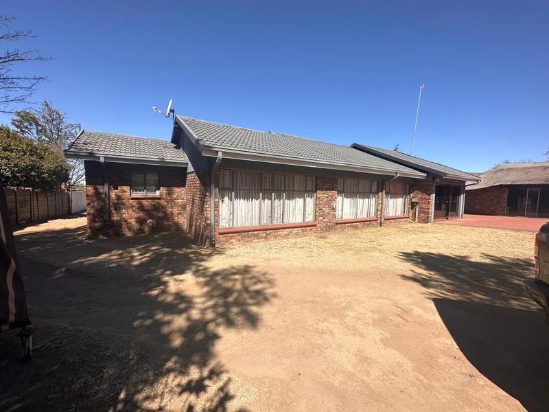 4 Bedroom Property for Sale in Bedworth Park Gauteng