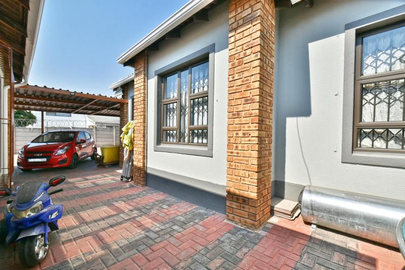 3 Bedroom Property for Sale in Moffat View Gauteng