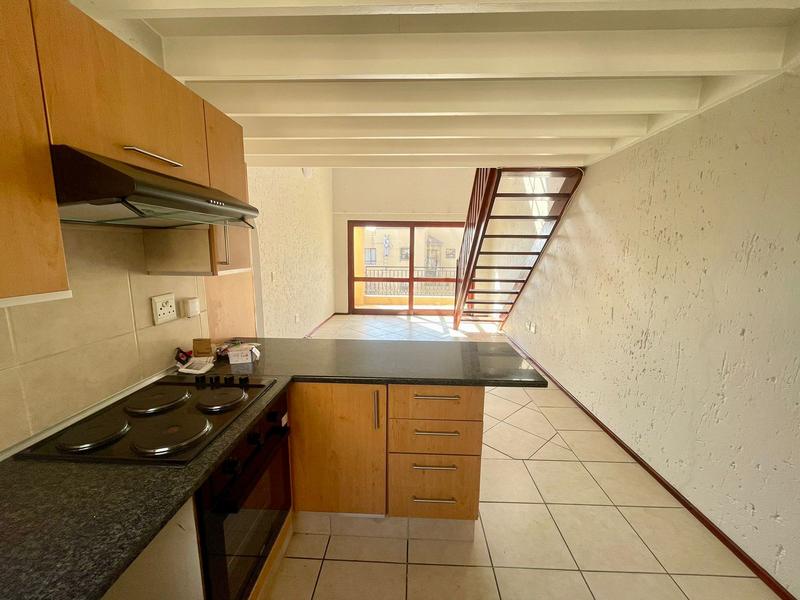 To Let 2 Bedroom Property for Rent in Lonehill Gauteng