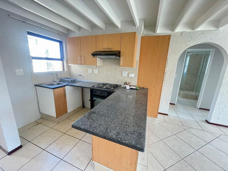 To Let 2 Bedroom Property for Rent in Lonehill Gauteng