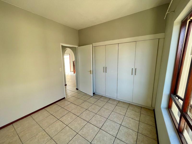 To Let 2 Bedroom Property for Rent in Lonehill Gauteng