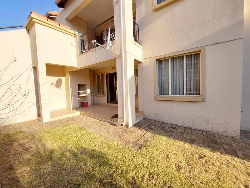 2 Bedroom Property for Sale in Country View Estate Gauteng