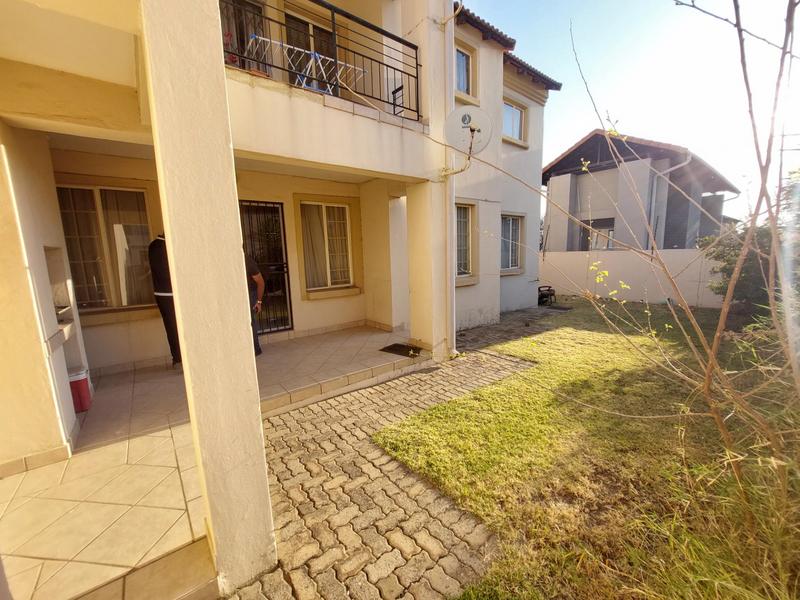 2 Bedroom Property for Sale in Country View Estate Gauteng