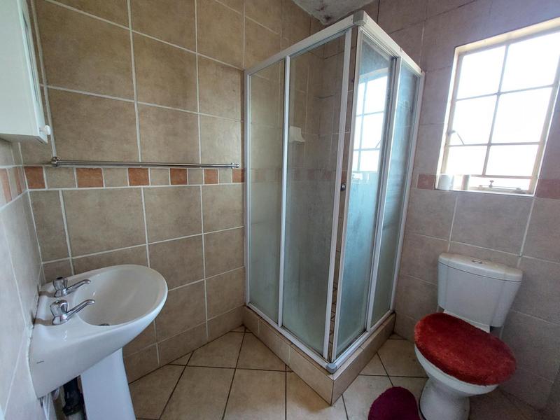 2 Bedroom Property for Sale in Country View Estate Gauteng