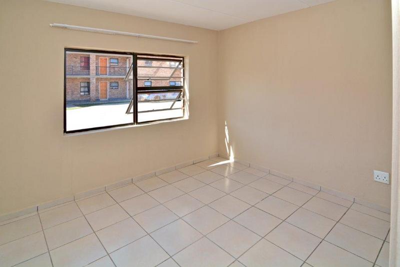 To Let 2 Bedroom Property for Rent in Karenpark Gauteng