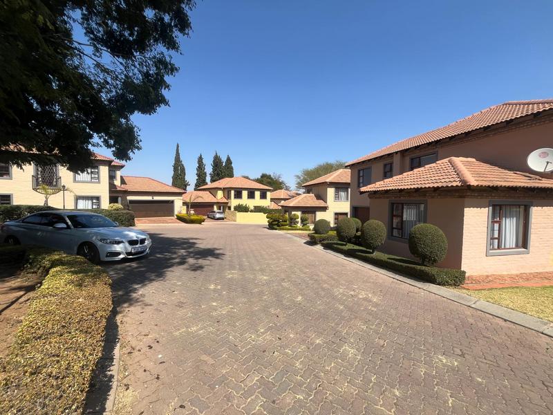 To Let 3 Bedroom Property for Rent in Waterkloof Ridge Gauteng