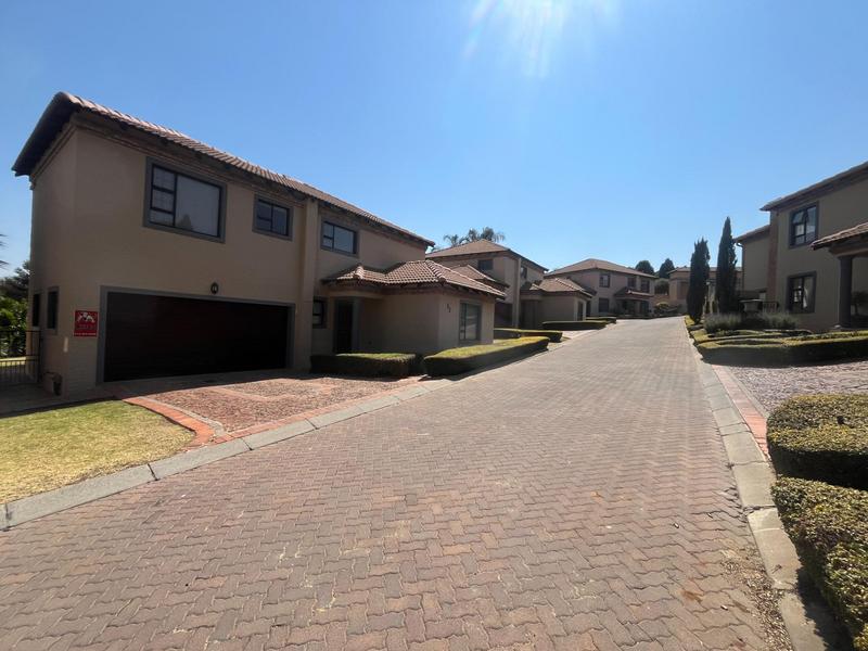 To Let 3 Bedroom Property for Rent in Waterkloof Ridge Gauteng