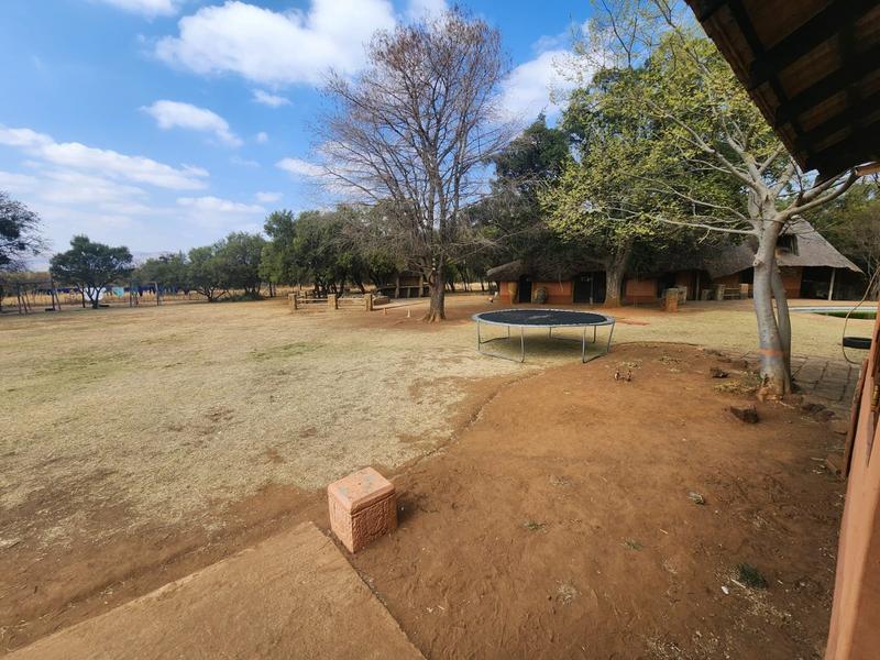 11 Bedroom Property for Sale in Hekpoort Gauteng