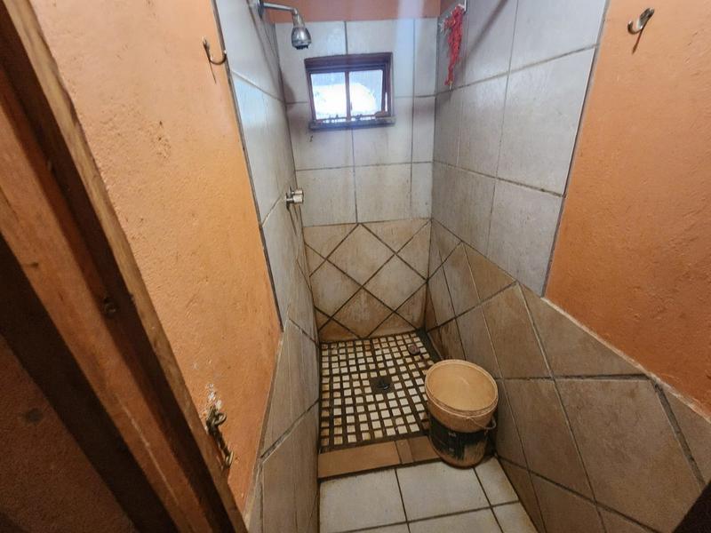 11 Bedroom Property for Sale in Hekpoort Gauteng