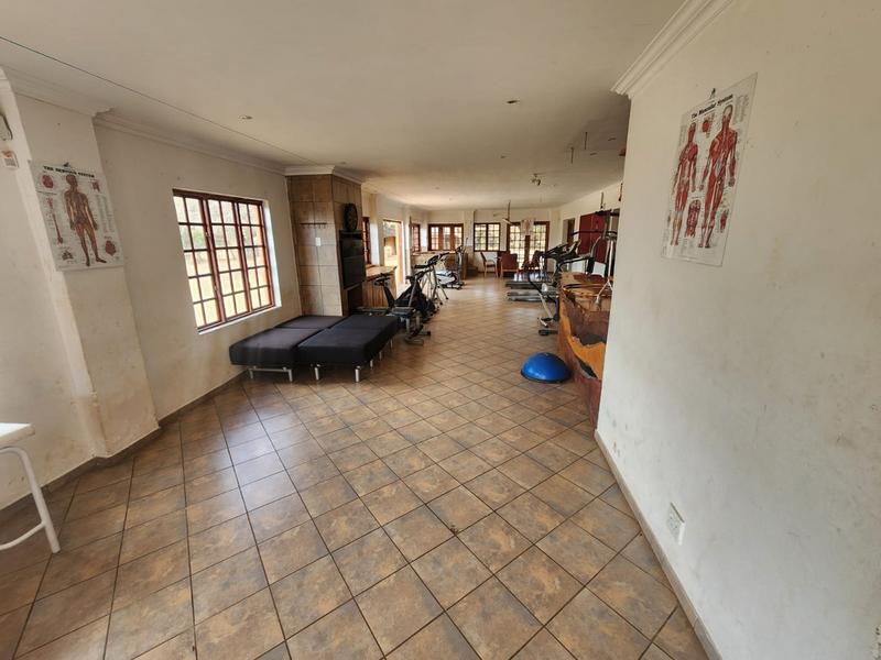 11 Bedroom Property for Sale in Hekpoort Gauteng