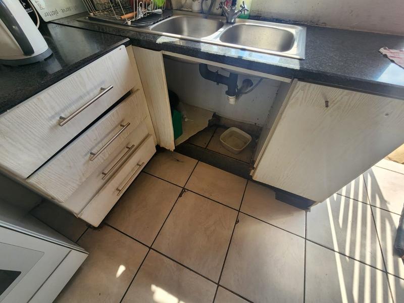 11 Bedroom Property for Sale in Hekpoort Gauteng