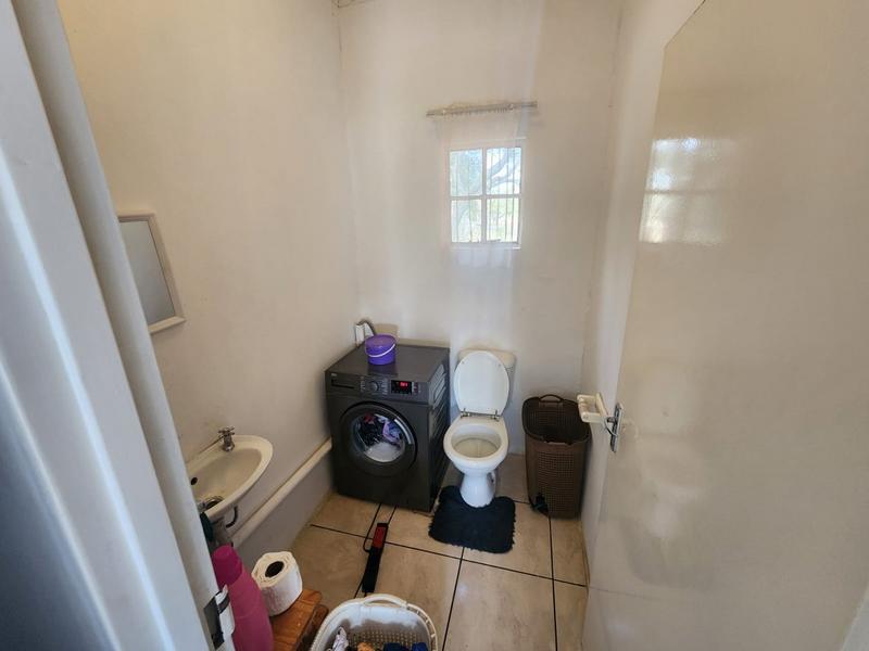 11 Bedroom Property for Sale in Hekpoort Gauteng