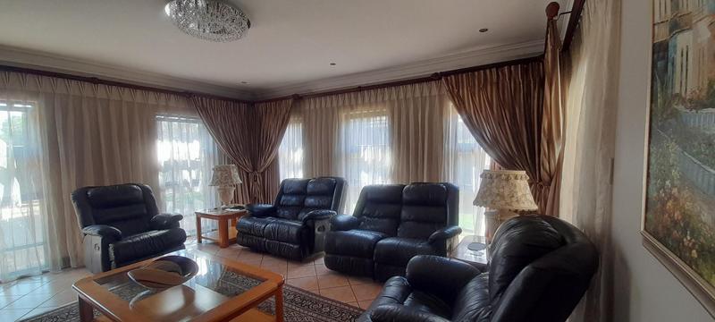 5 Bedroom Property for Sale in Midstream Estate Gauteng