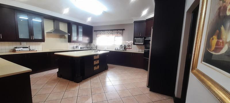 5 Bedroom Property for Sale in Midstream Estate Gauteng