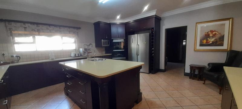 5 Bedroom Property for Sale in Midstream Estate Gauteng